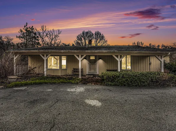 1809 Parnell Ave SE, Ada, MI 49301