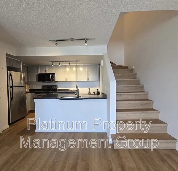 313 McKenzie Towne Ln SE #1 — Photo 1