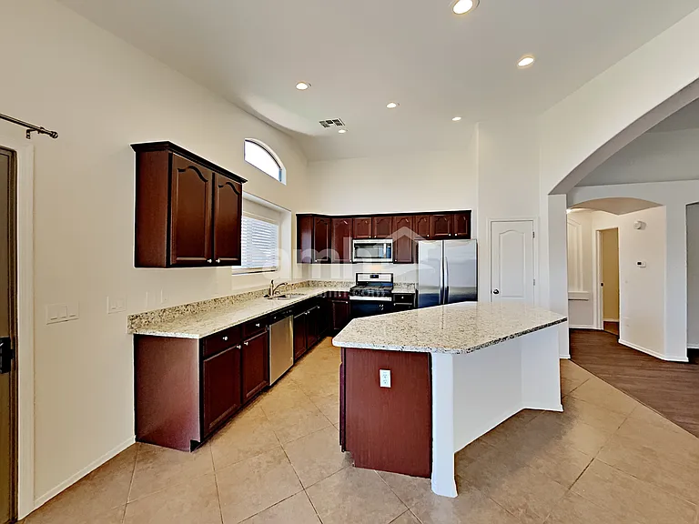 342 W Calle Paso Suave — Photo 3