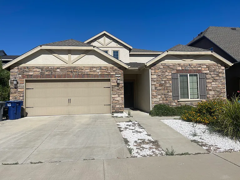 4960 Dexter Ct — Photo 2