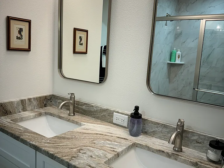 1218 Liberty Ave #1 — Photo 11