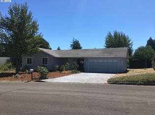2088 41st St, Florence, OR 97439