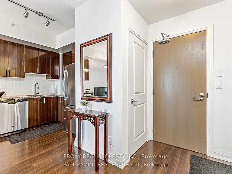 7167 Yonge St #621 — Photo 15
