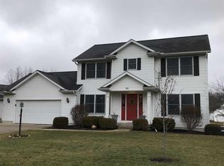 66 S Hunters Rdg, Warsaw, IN 46582