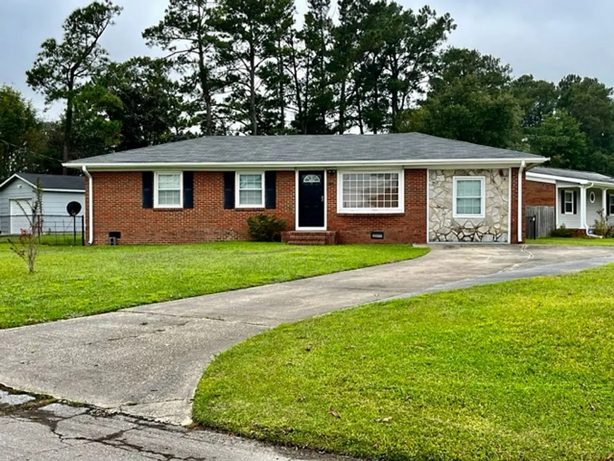 Building Photo - 34 Berkshire Dr