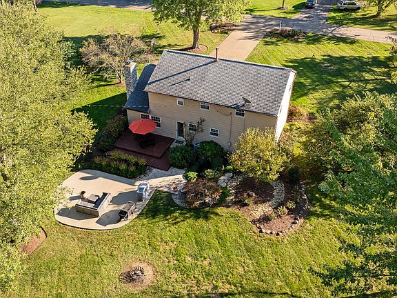 2nd image of 6870 Cedar Brook Pl