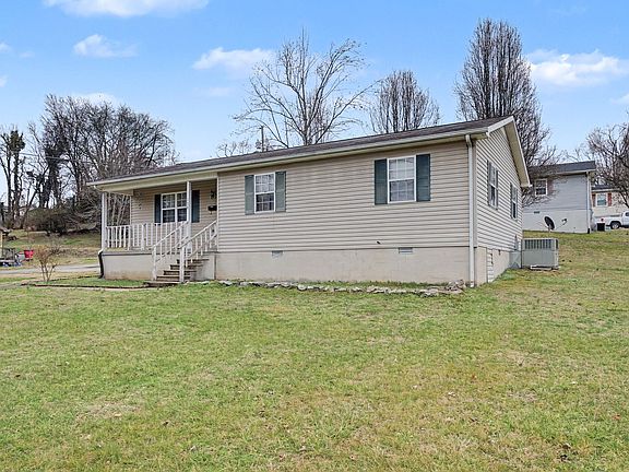 2nd image of 178 Spring St