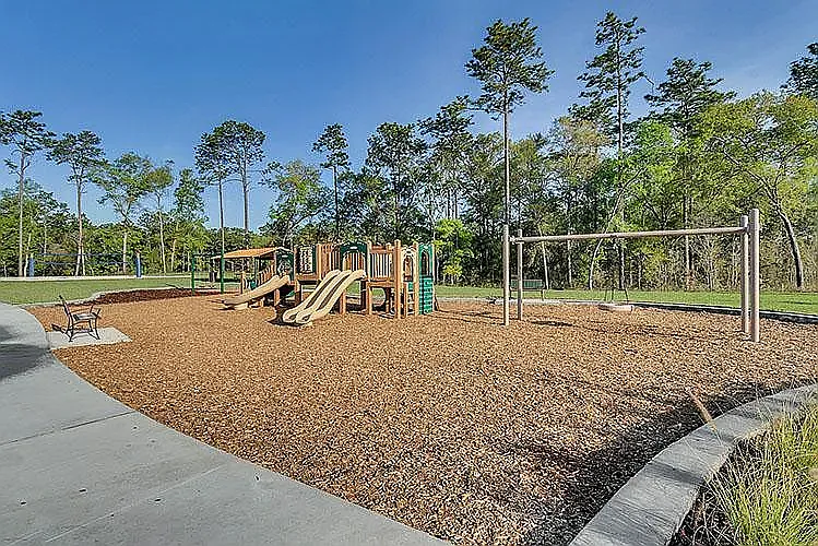 217 Duke Dr — Photo 48
