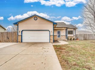 815 W Longview Ct, Valley Center, KS 67147