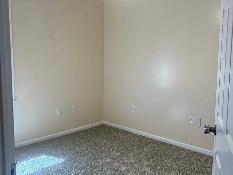 422 Snow St — Photo 19