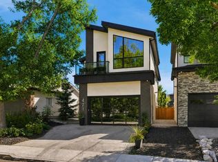 421 N 29th Ave NE, Calgary, AB T2E2C6