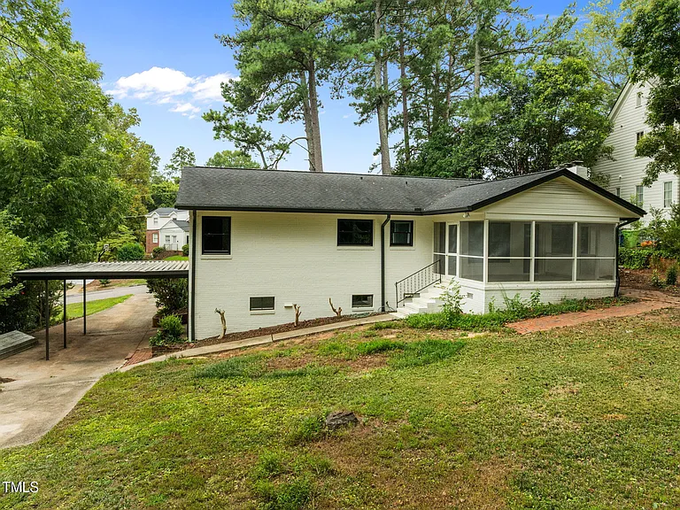3026 Devonshire Dr — Photo 34