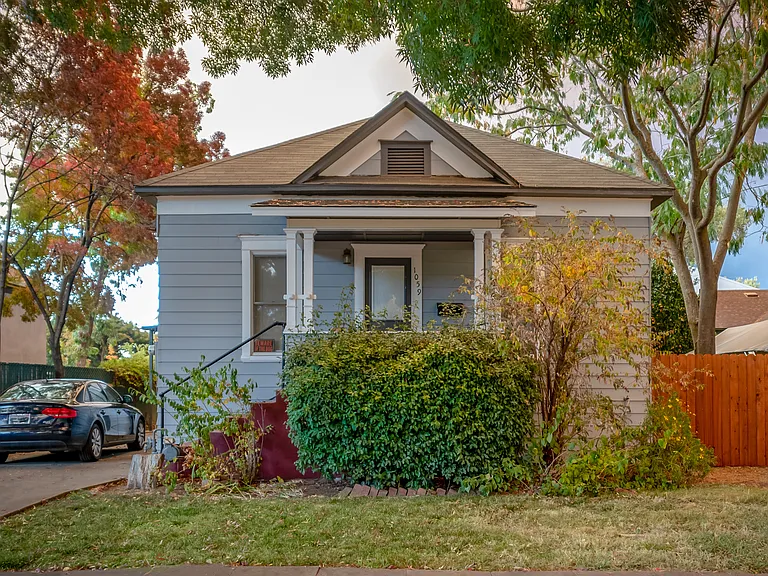 1059 Salem St — Photo 1
