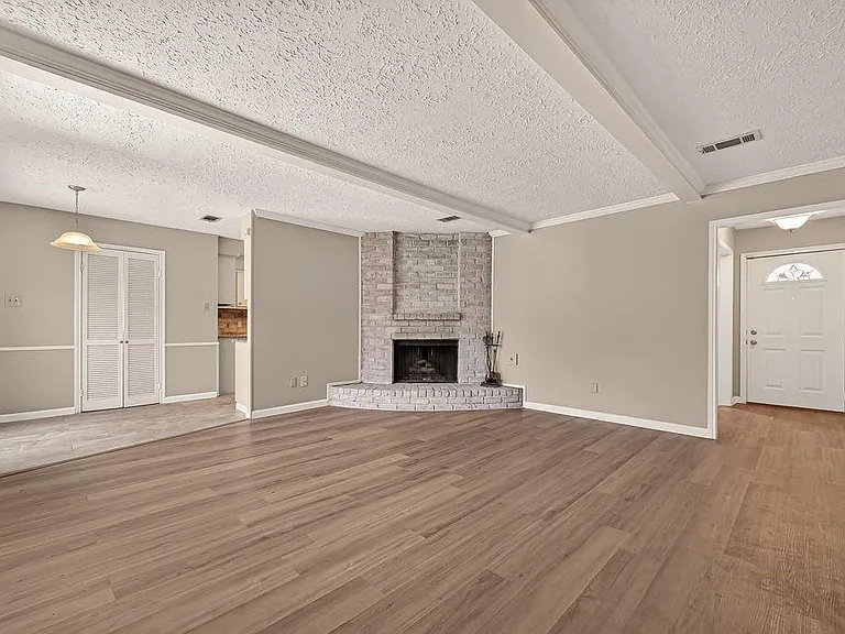1519 Hitherfield Dr — Photo 22