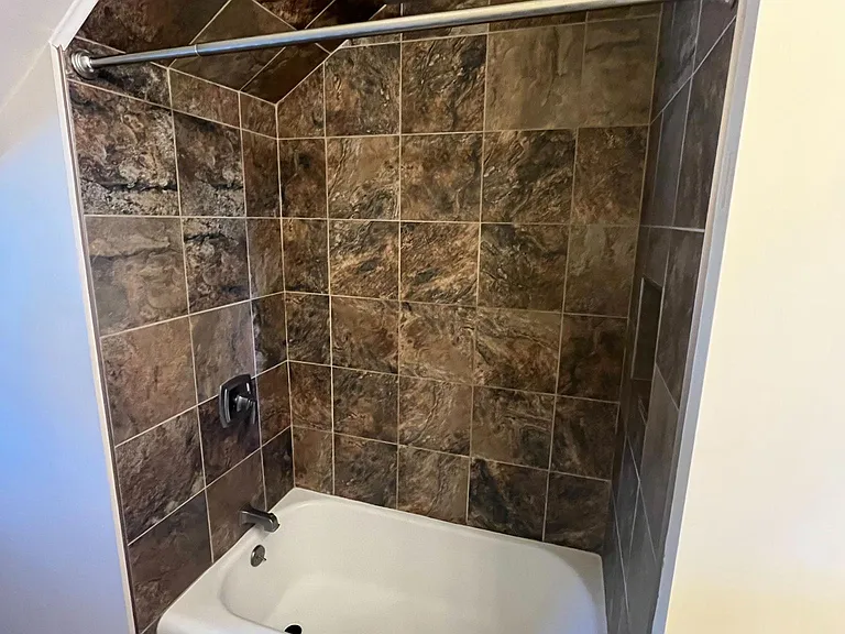 2841 N Front St #5 — Photo 8