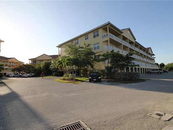 3rd image of 4401 Cortina Cir APT 325