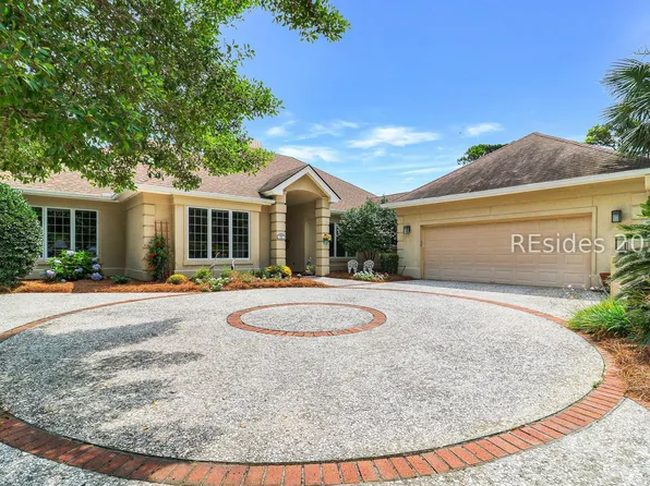 24 Glenmoor Pl, Hilton Head Island, SC 29926