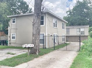 5606 Robertson St, Houston, TX 77009