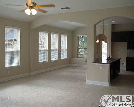 3rd image of 930 Wildwood Trl