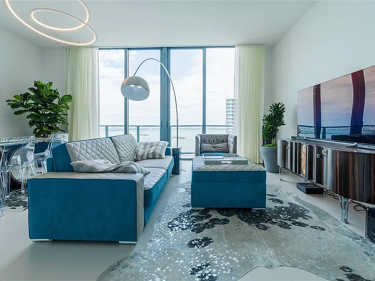 501 NE 31st St #Penthouse 4402 — Photo 5