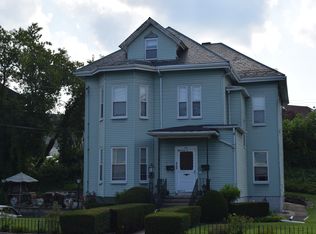 201 Jackson Rd, Newton, MA 02458