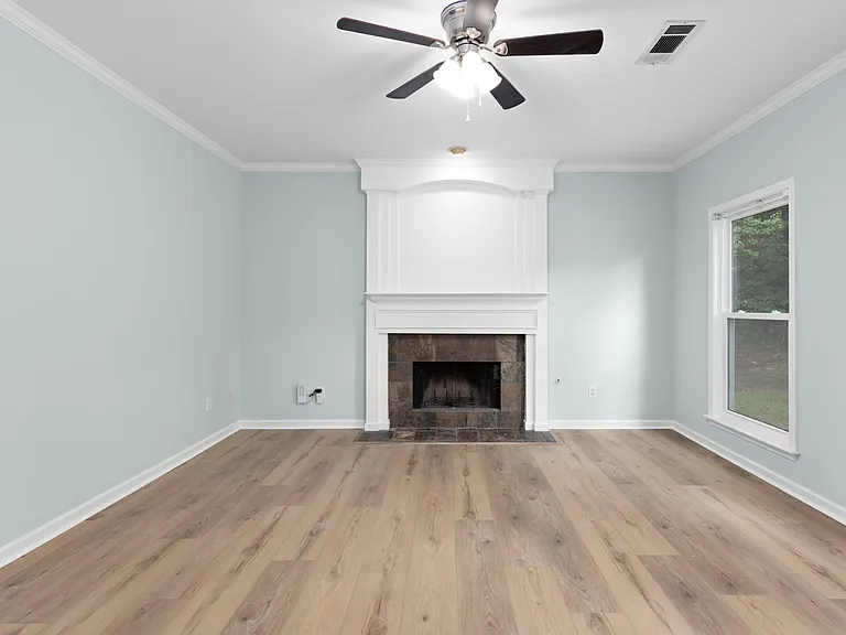 380 Belmont Chase Ct — Photo 12