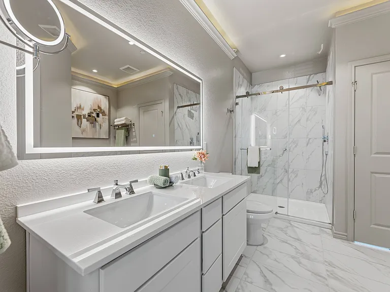 Frontera Shores Townhomes — Photo 12