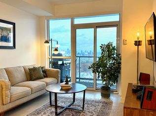 501 Saint Clair Ave W #1806, Toronto, ON M5P 0A2