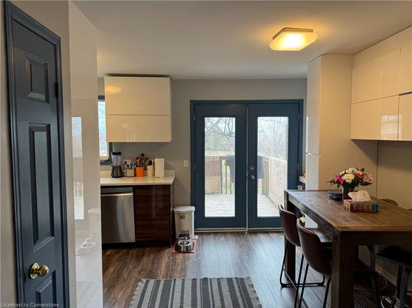 235 Saginaw Pkwy #67, Cambridge, ON N1T 1X4