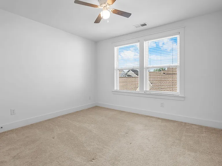 235 Southmen Ln — Photo 18