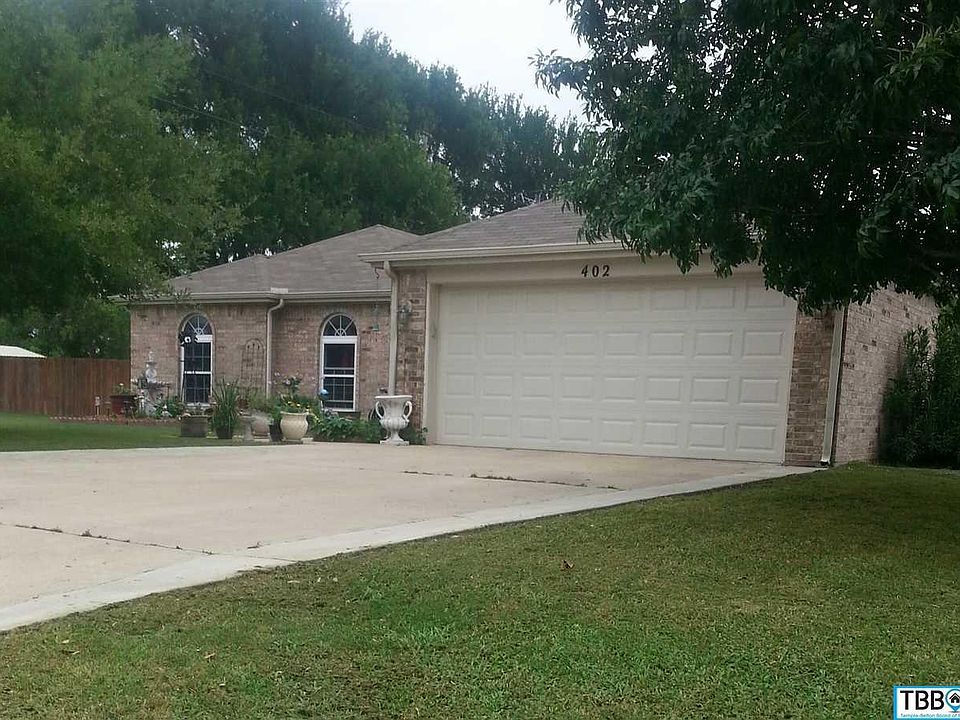 1st image of 402 Blue Stem Dr