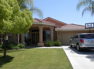 10203 Saint Albans Ave, Bakersfield, CA 93311