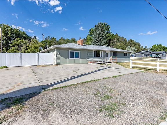 2nd image of 936 Alkali Creek Rd