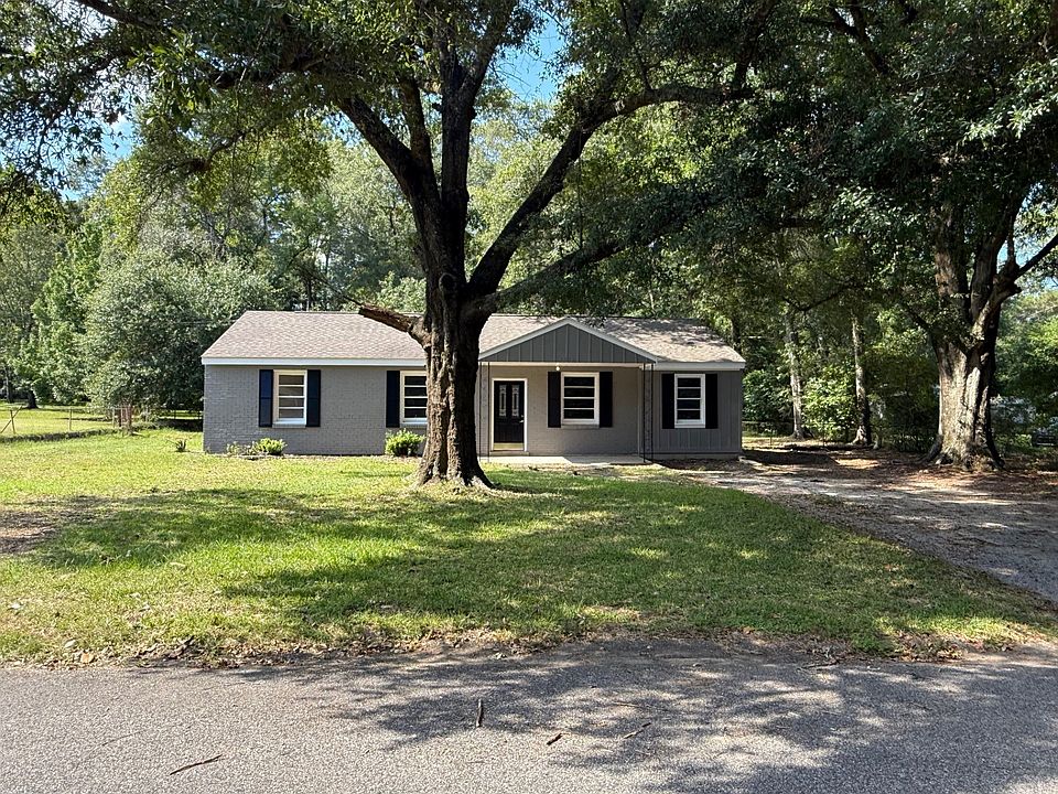 2nd image of 4658 Sunset Dr N