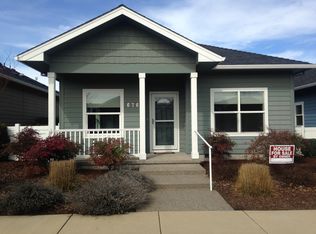 676 Golden Peak Dr, Central Pt, OR 97502