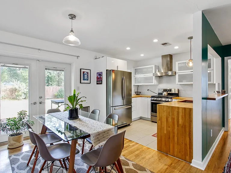 624 Jackson Blvd — Photo 9