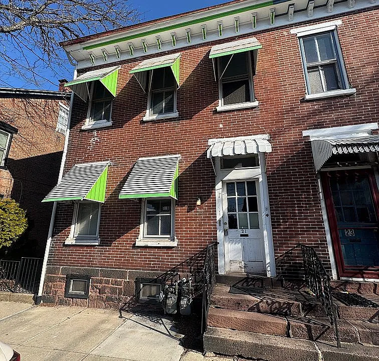 21 King St #2