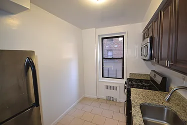 Rented by Silverstein Collection LLC 