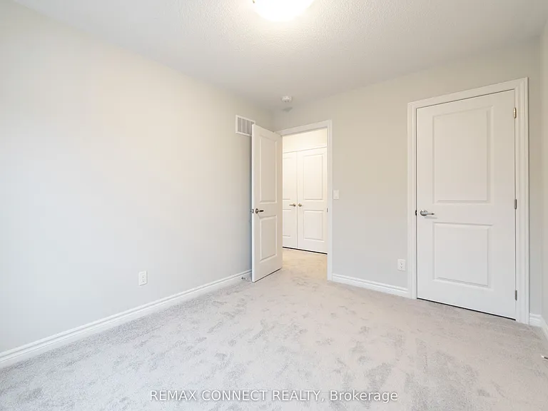 1028 Dyas Ave — Photo 17
