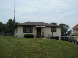 2526 Cedar St, Saint Joseph, MO 64503