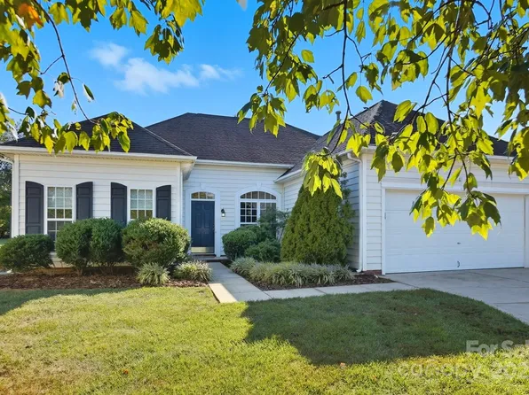 7516 Pinnacle Ct, Indian Trail, NC 28079