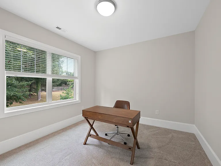 800 Gannett St — Photo 26