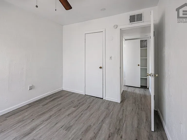 3315 E Cambridge Ave #1 — Photo 18