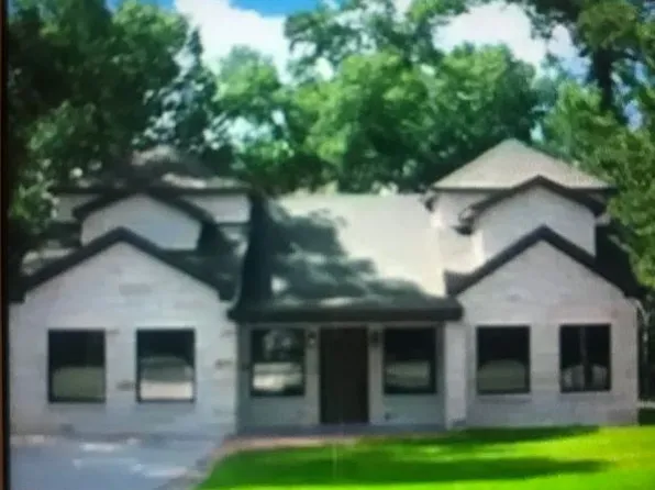 358 Bridgeview Dr, Onalaska, TX 77360