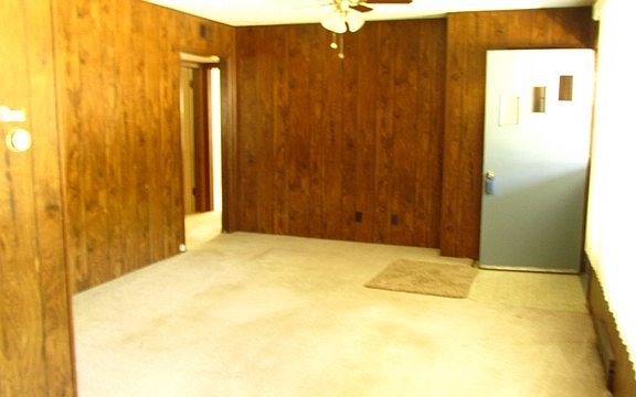 3rd image of 810 S Audrey Dr