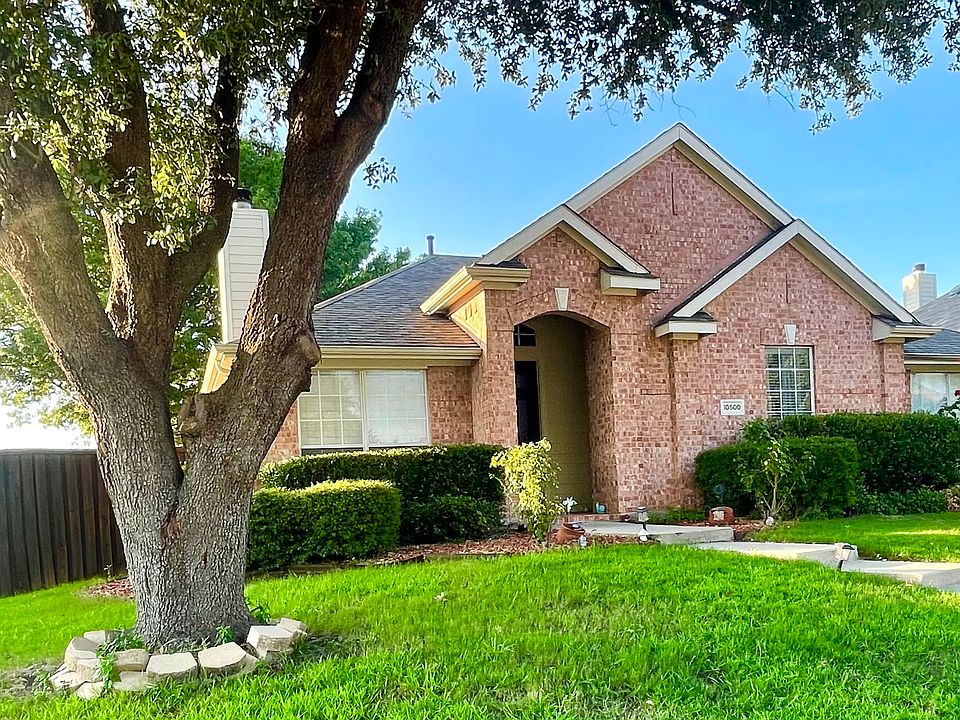 1st image of 10500 Stone Falls Ln
