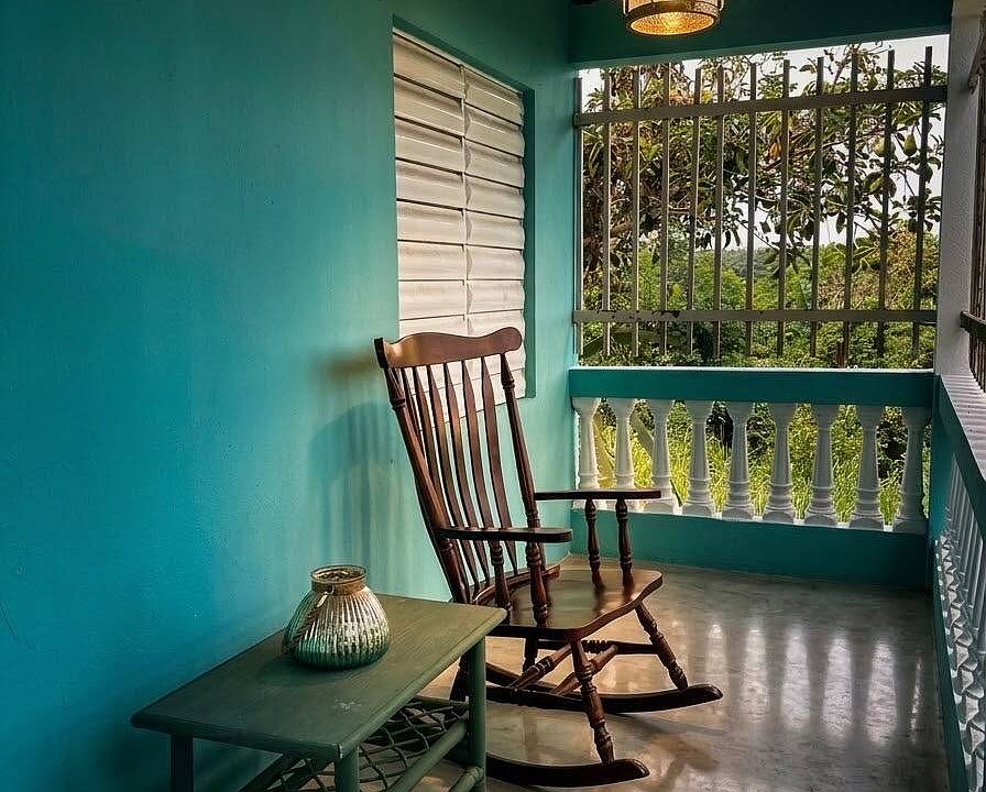 1st image of 370 Bo Buena Vis