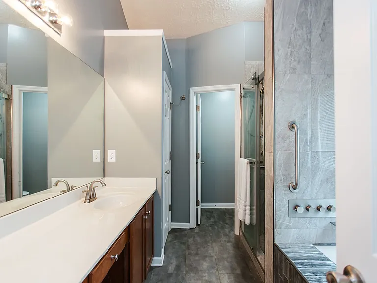 137 Bristol Woods Dr — Photo 21
