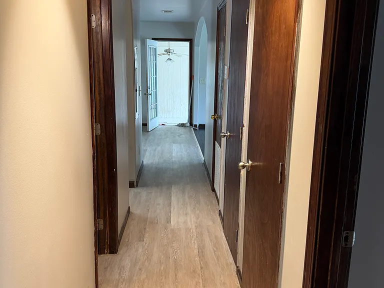 1148 Pontiac Cir — Photo 9