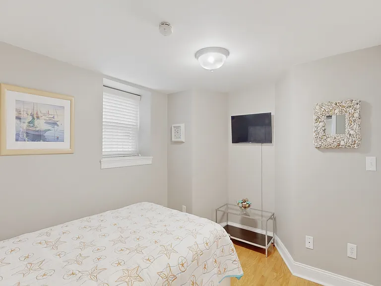 130 G St #1 — Photo 10